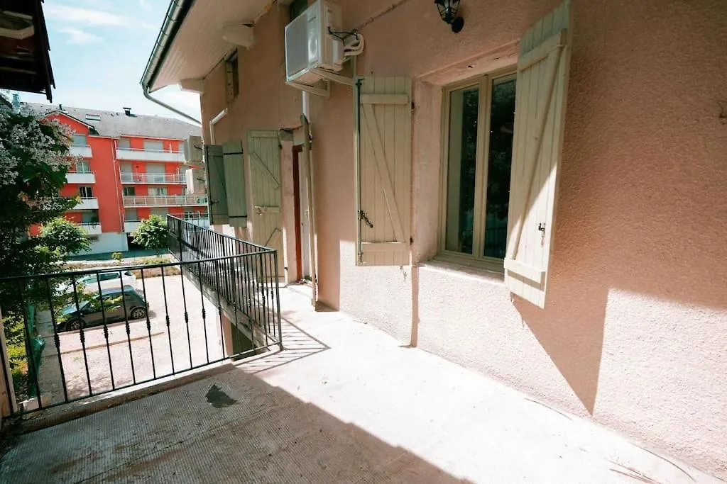 Apartamento Appart 5 Charmant 2 Pieces Avec Parking Aix-les-Bains França