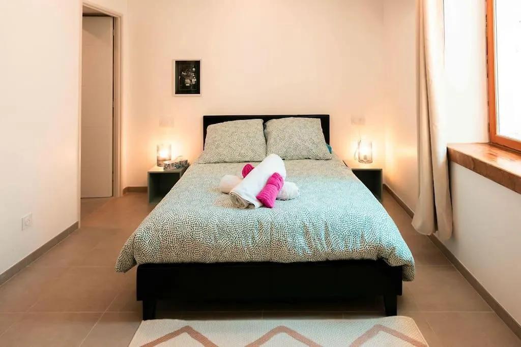 Appart 5 Charmant 2 Pieces Avec Parking Aix-les-Bains France
